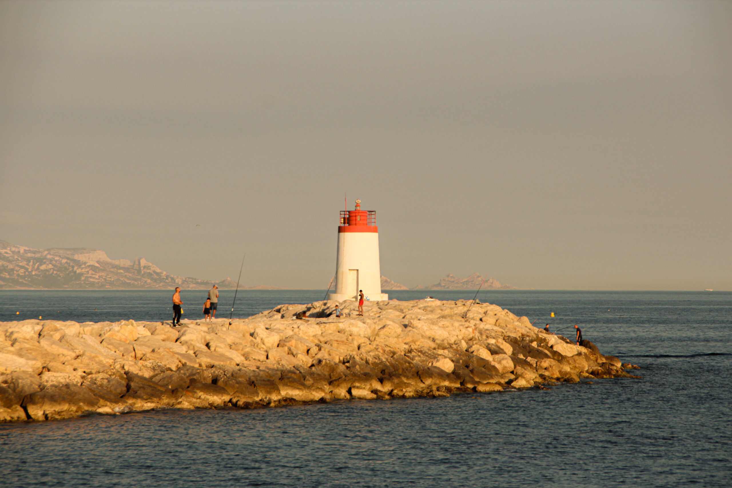 sausset les pins 01 08 23 11